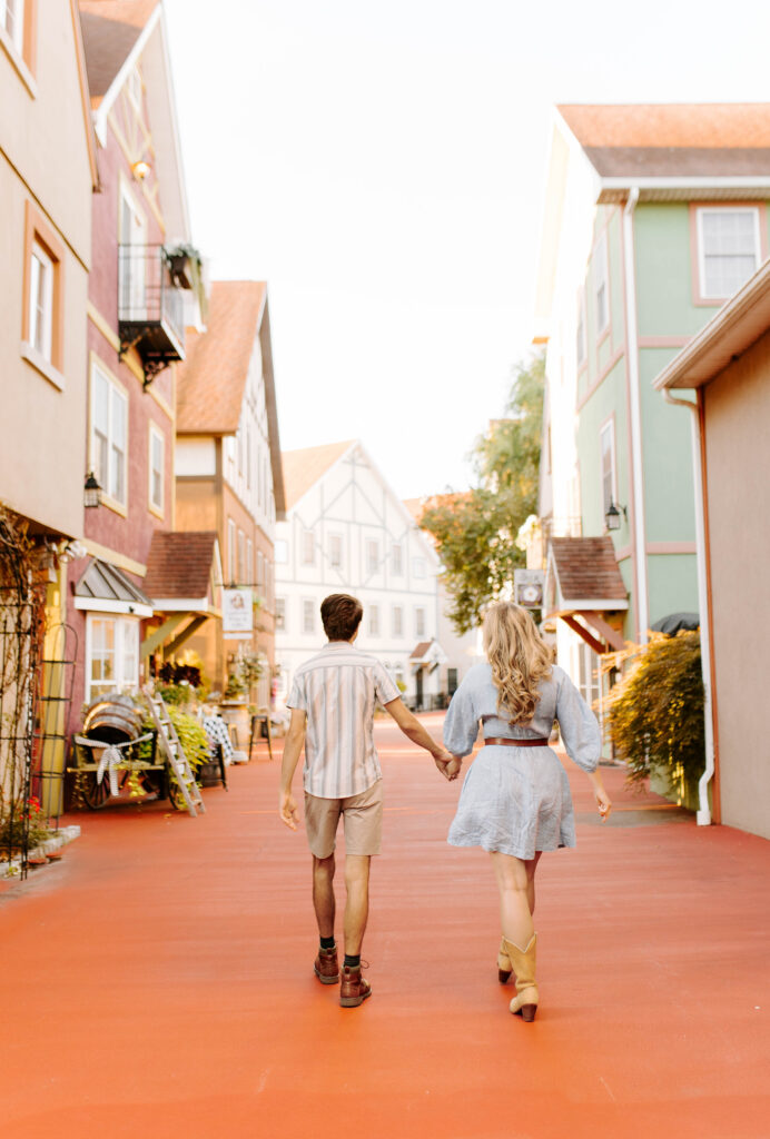 Couples Portraits in Stoudburg Village in Reinholds Pennsylvia, Couples Photography in Pennsylvania, Utah Traveling Wedding Photographer