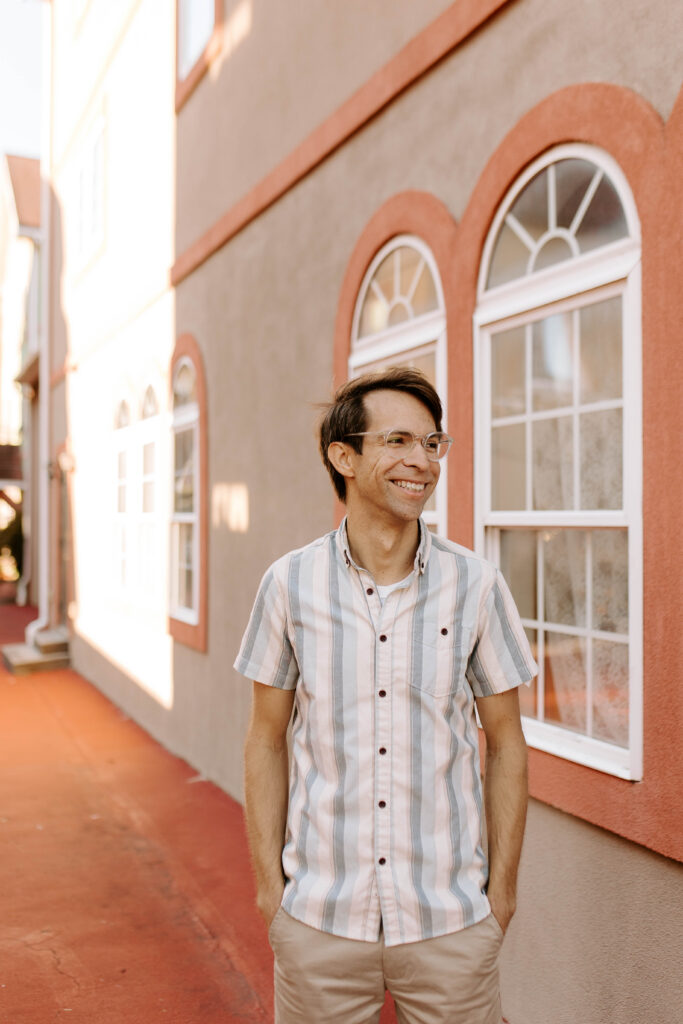 Couples Portraits in Stoudburg Village in Reinholds Pennsylvia, Couples Photography in Pennsylvania, Utah Traveling Wedding Photographer