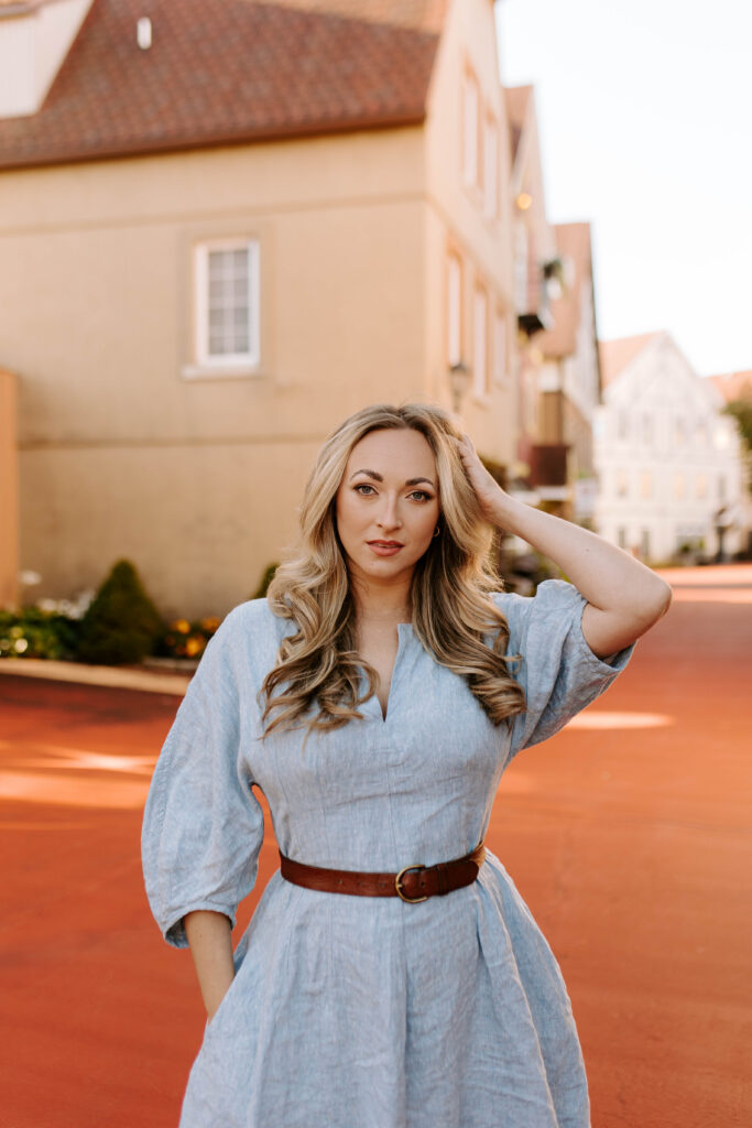 Couples Portraits in Stoudburg Village in Reinholds Pennsylvia, Couples Photography in Pennsylvania, Utah Traveling Wedding Photographer