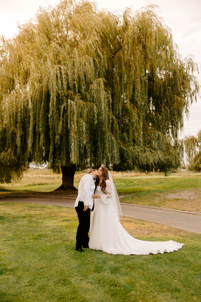 Sleepy Ridge Wedding in Orem Utah, Utah Wedding Photographer, Sleepy Ridge Weddings